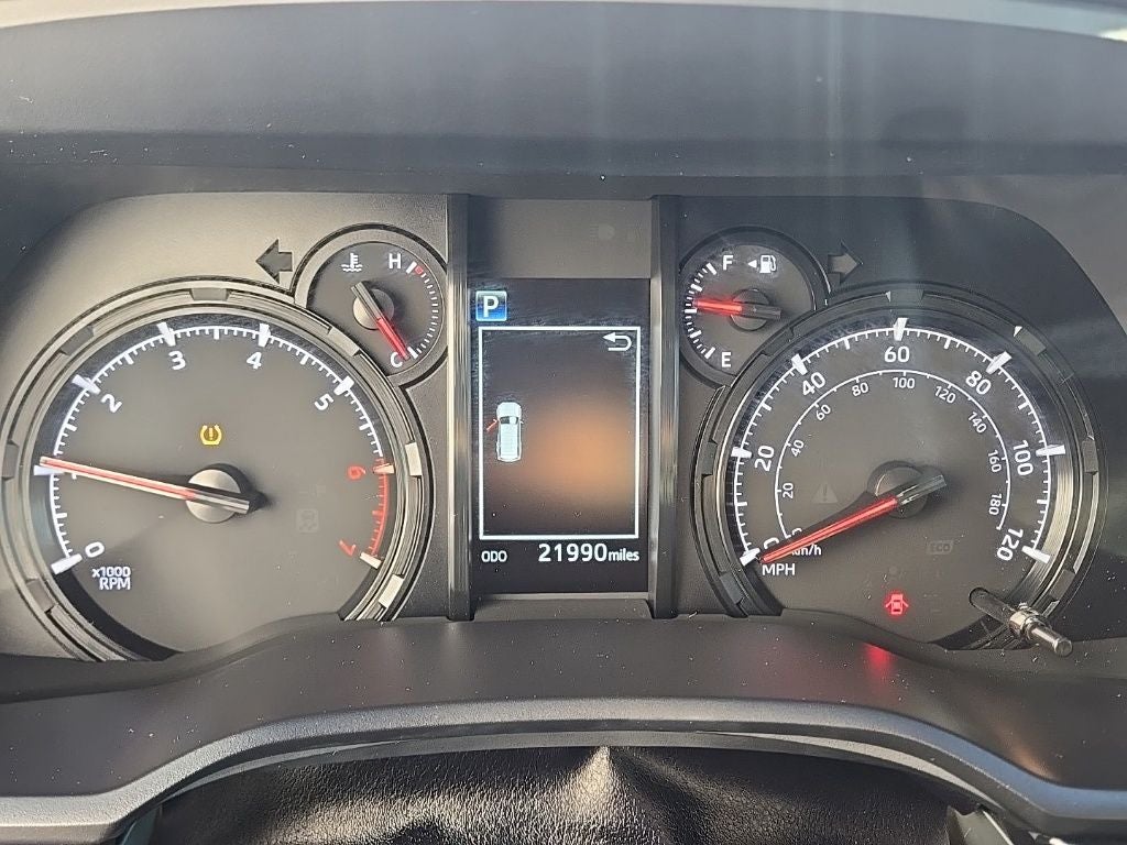 2024 Toyota 4Runner SR5 + Keyless Entry