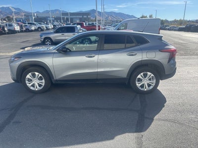 2025 Chevrolet Trax LS + Lane Keep Assist