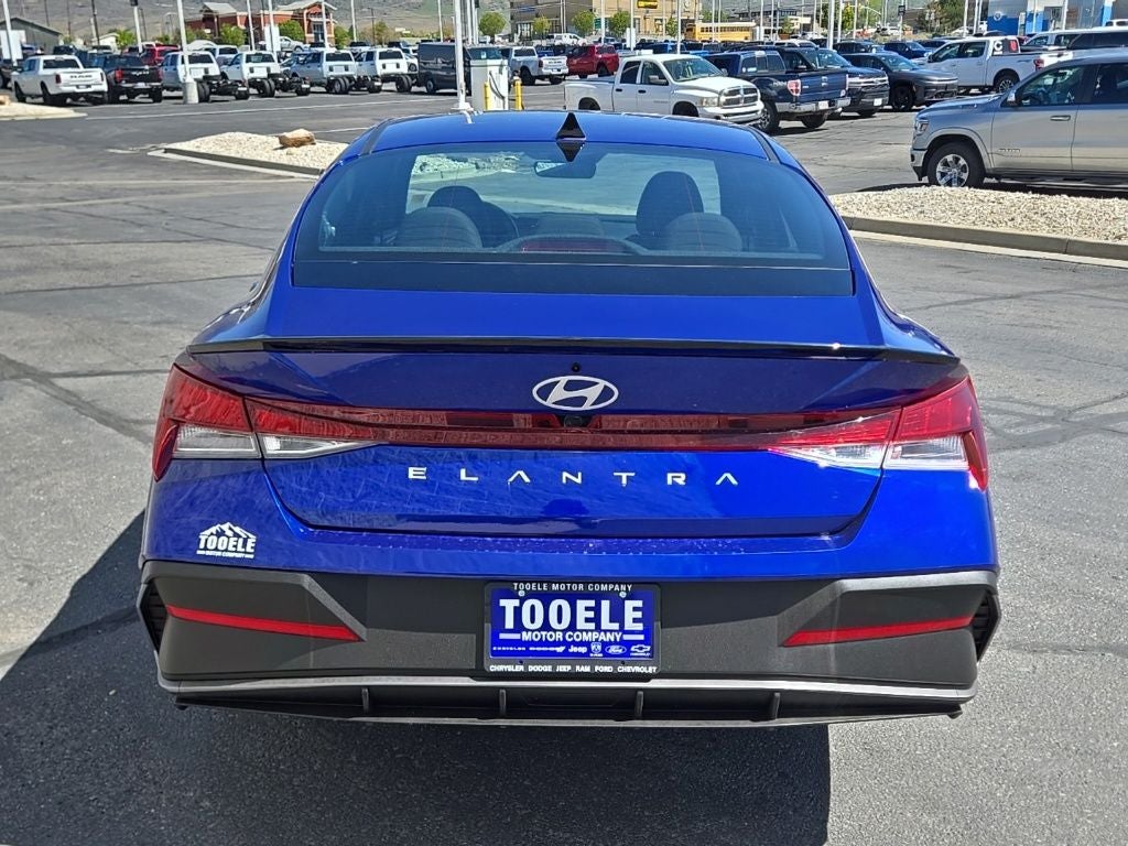 2025 Hyundai Elantra SEL Sport