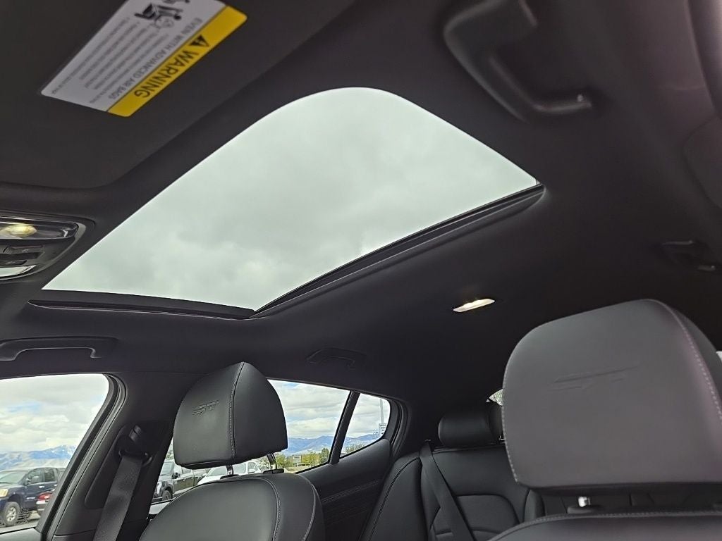 2023 Kia Stinger GT2
