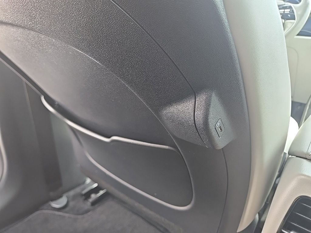 2023 Kia Niro EV Wind
