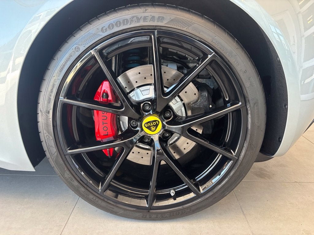 2024 Lotus Emira V6