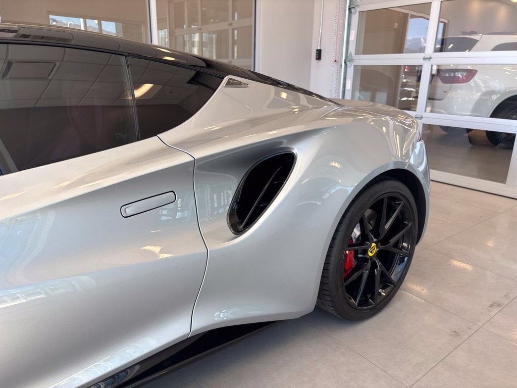 2024 Lotus Emira V6