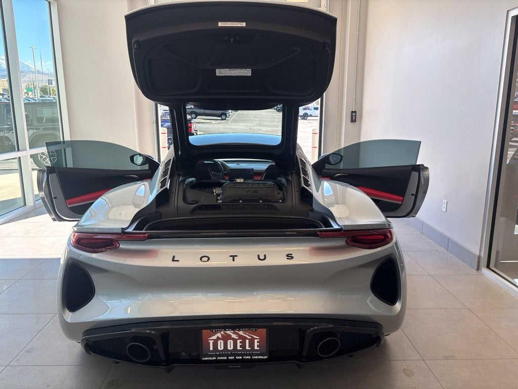 2024 Lotus Emira V6