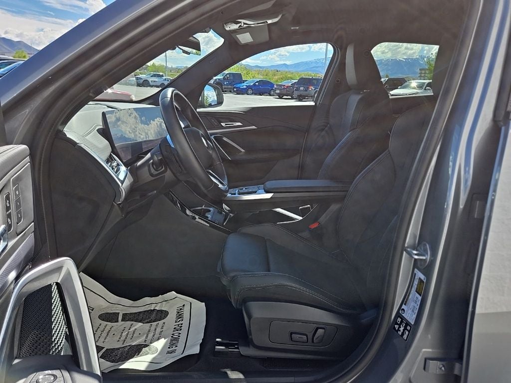 2025 BMW X2 xDrive28i