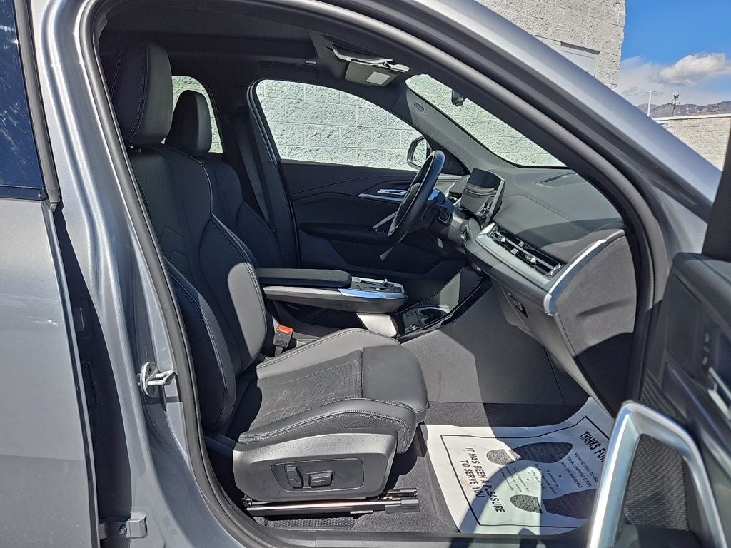 2025 BMW X2 xDrive28i