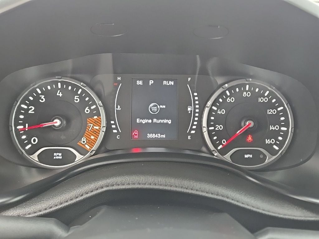 2023 Jeep Renegade Latitude + Push-button Start + Lane Keep Assist