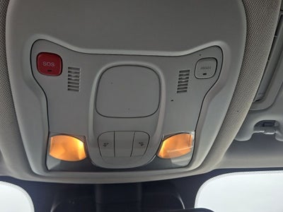 2023 Jeep Renegade Latitude + Push-button Start + Lane Keep Assist